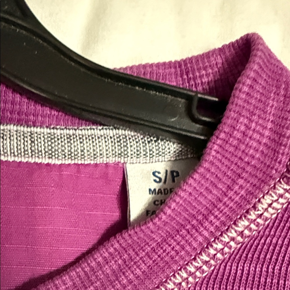 Tommy Bahama Magenta Shirt EXCELLENT CONDITION - Picture 3 of 8